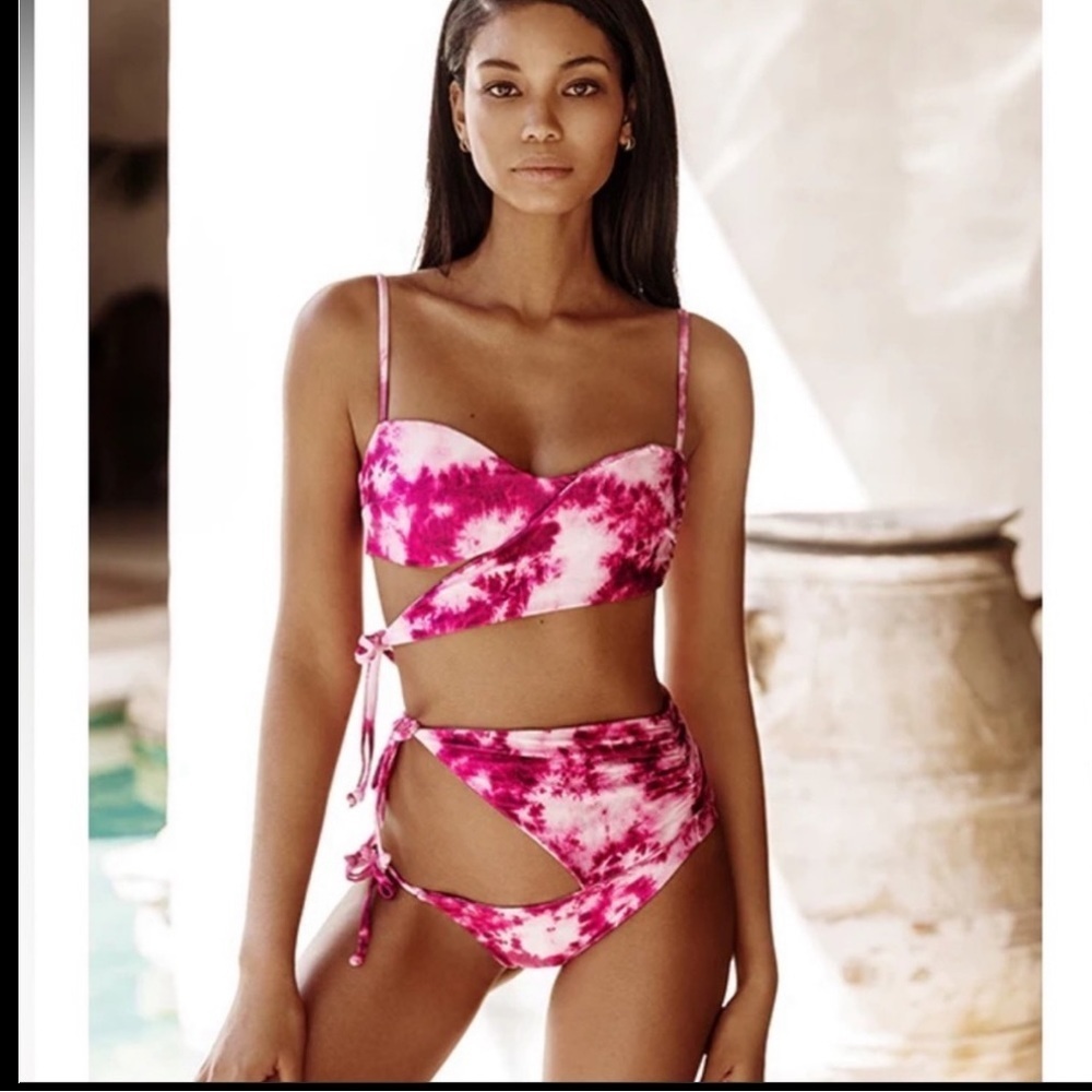 NWT Chanel Iman X Beach Bunny bikinis set